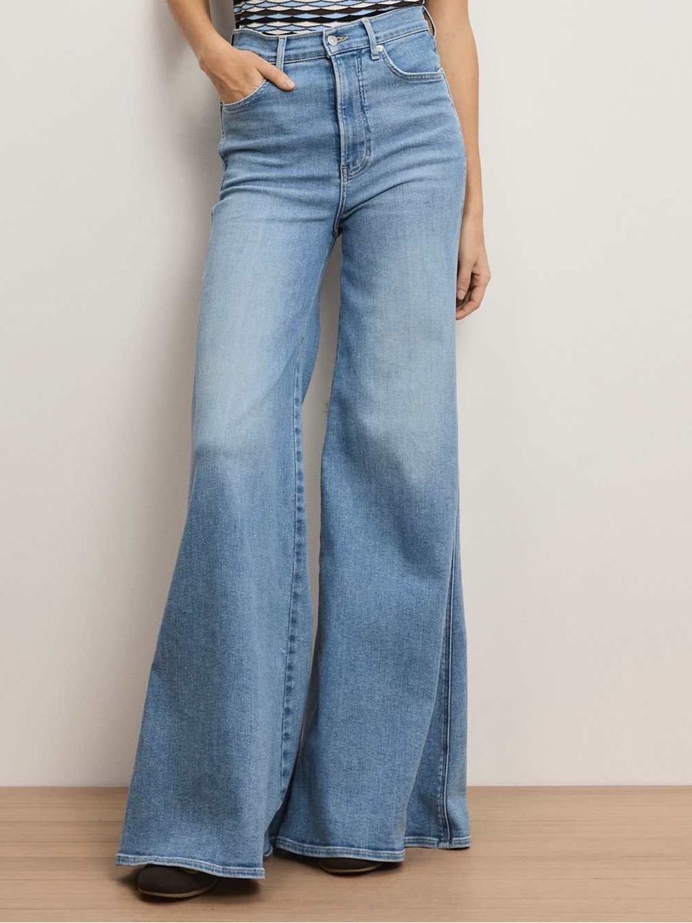 Veronica Beard Jesse Ultra-Flare Jeans – Blue Italian Denim High-Rise